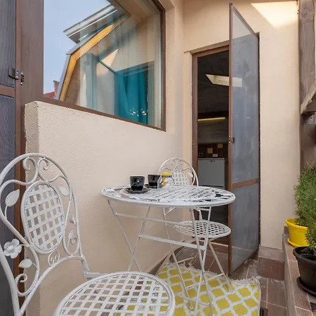 Lägenhet Elegant 2bdr In Mediterranean Style *