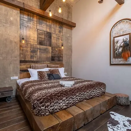 2-bedroom Elegant In Mediterranean Style * Szófia