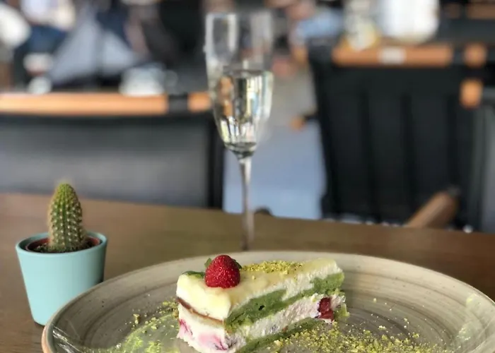 2-bedroom Elegant In Mediterranean Style ソフィア