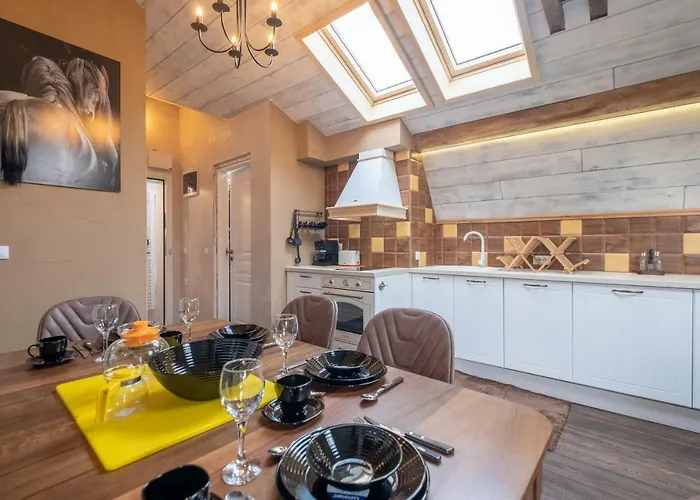 2-bedroom Elegant In Mediterranean Style アパート