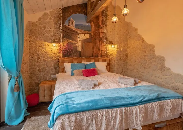 2-bedroom Elegant In Mediterranean Style