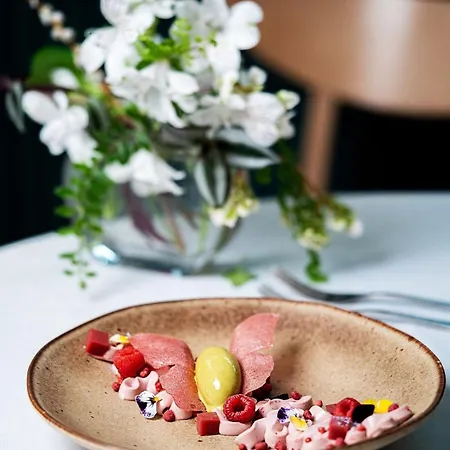 2-bedroom Elegant In Mediterranean Style Appartement *