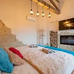 Apartment Elegant 2bdr In Mediterranean Style